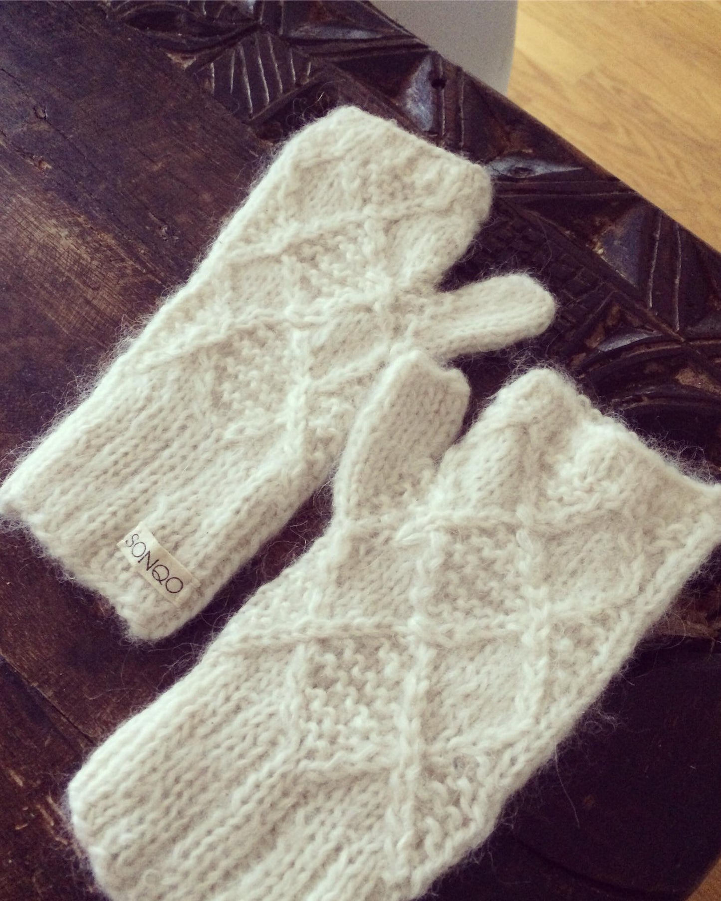 Mittens knit alpaca wool