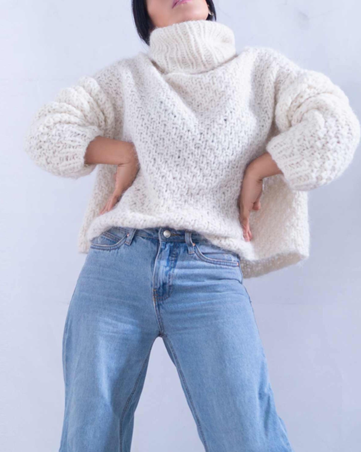 ALPACA TURTLENECK WOOL SWEATER - IVORY