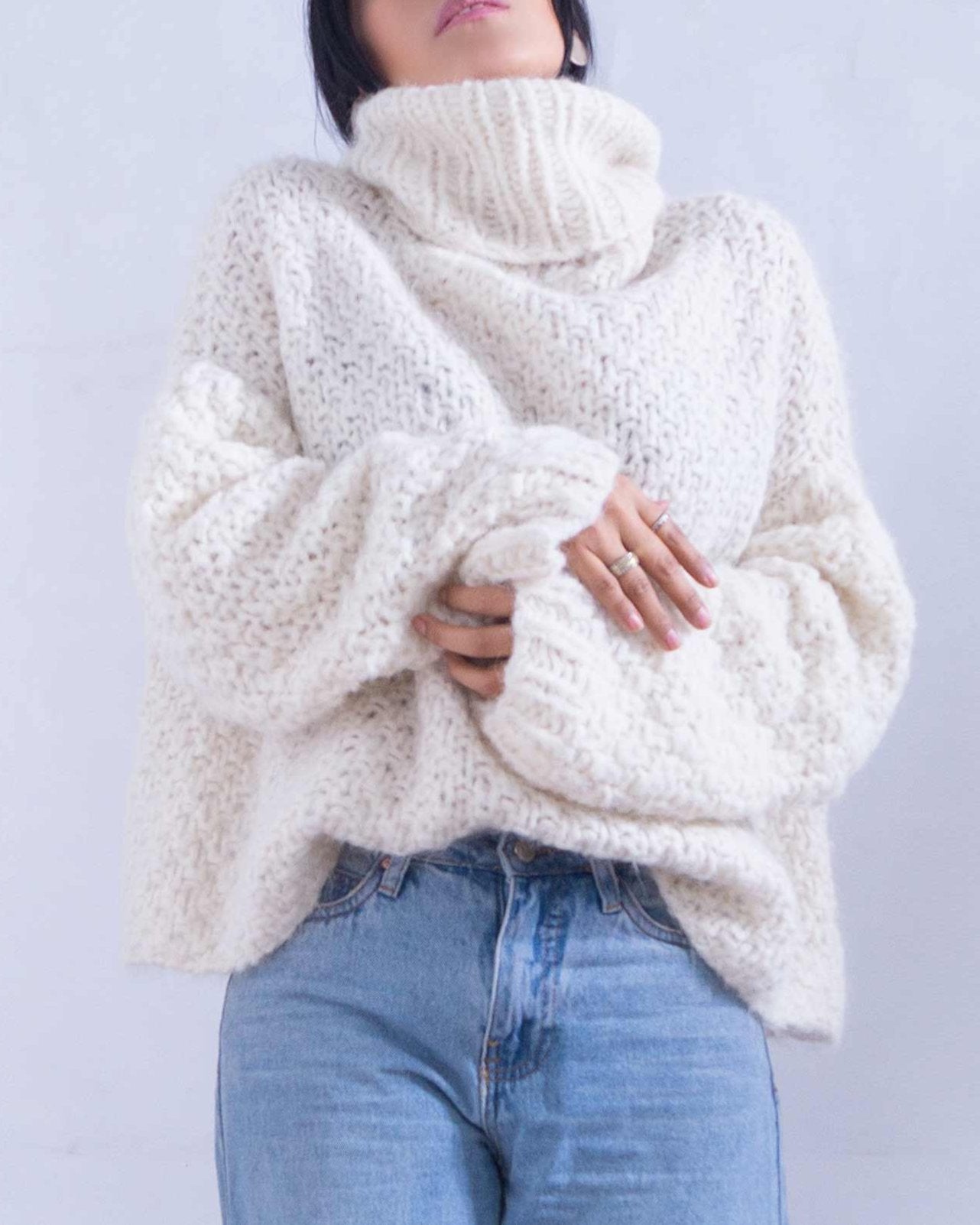 ALPACA TURTLENECK WOOL SWEATER - IVORY
