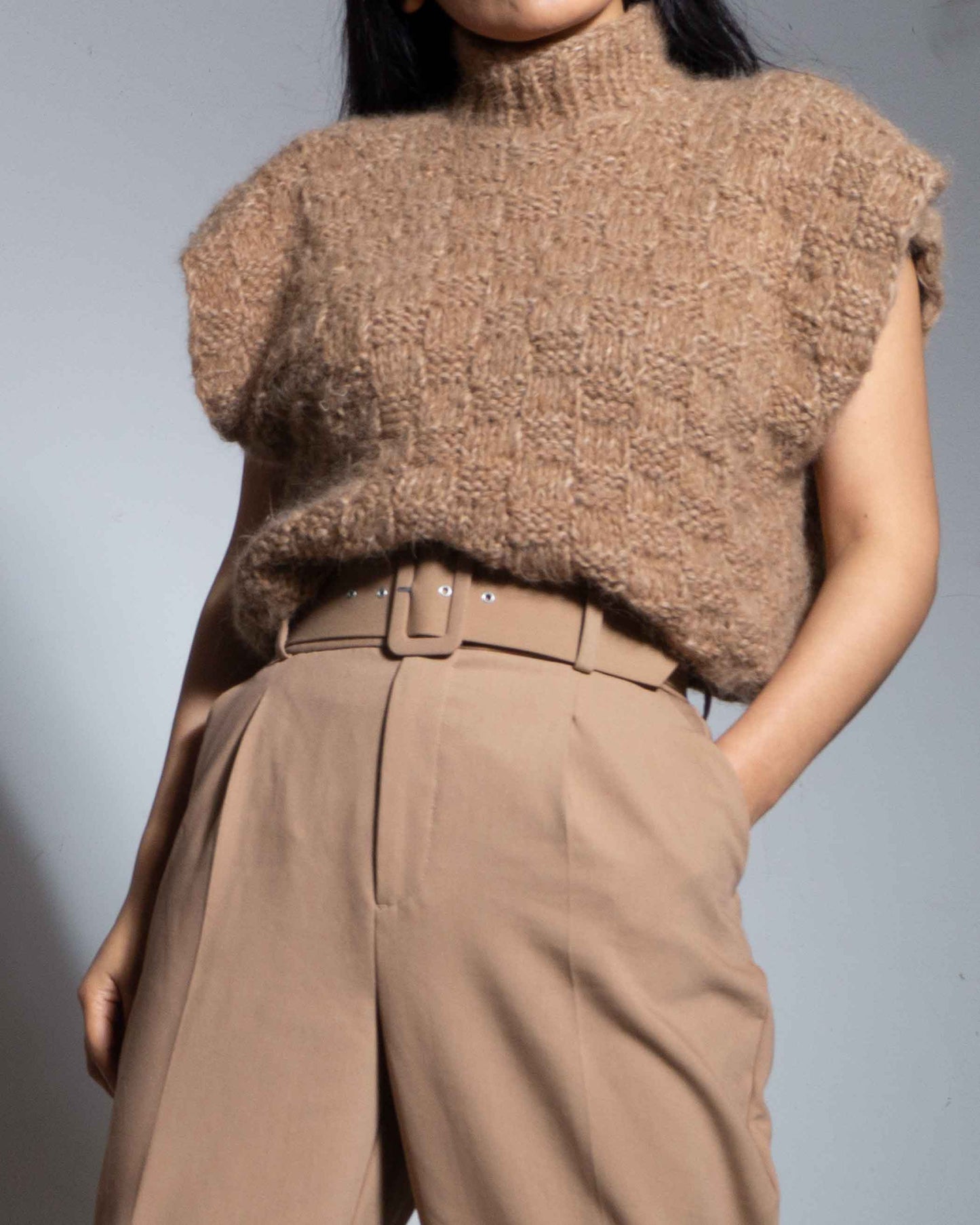 ALPACA WOOL SWEATER VEST - BROWN