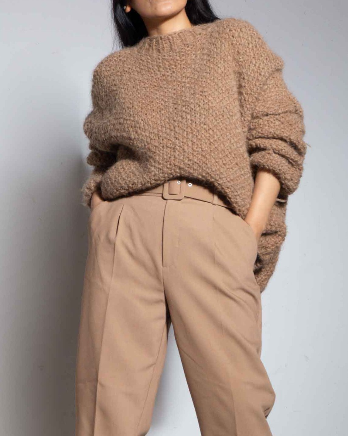 ALPACA CHUNKY KNIT SWEATER - BROWN