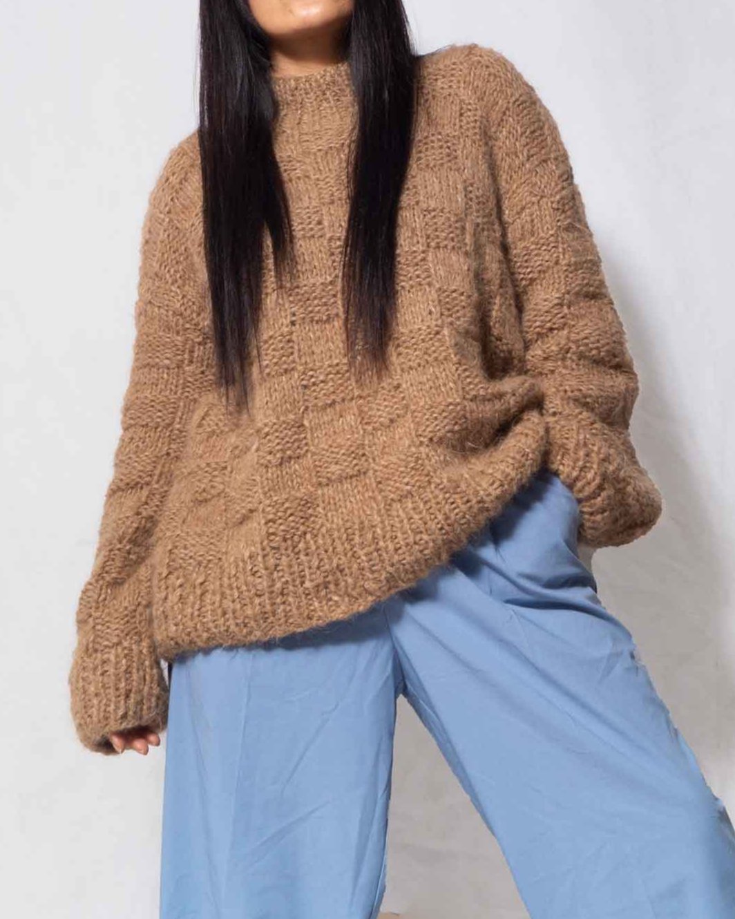 ALPACA CHUNKY KNIT SWEATER - BROWN