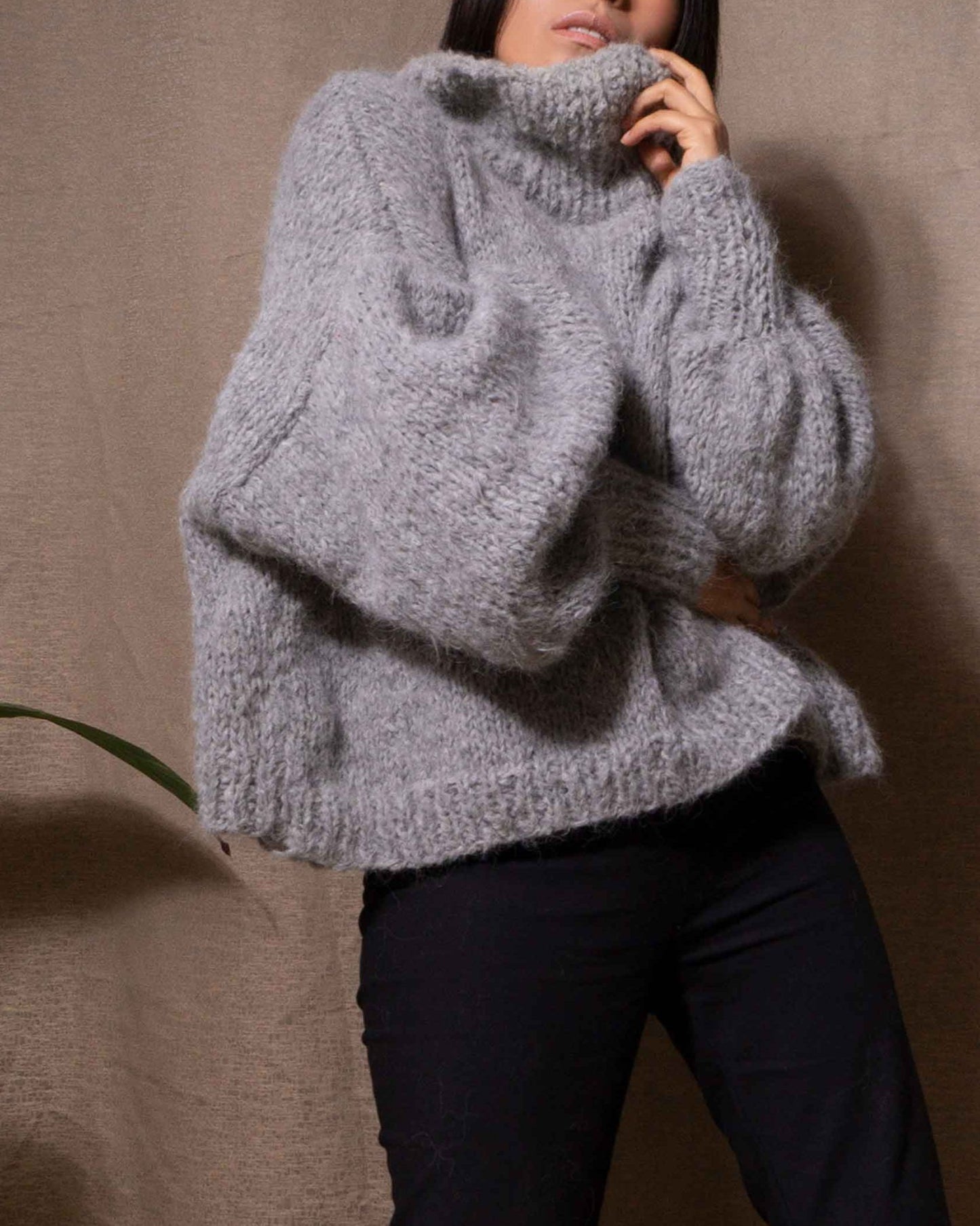 ALPACA CHUNKY KNIT SWEATER - GRAY