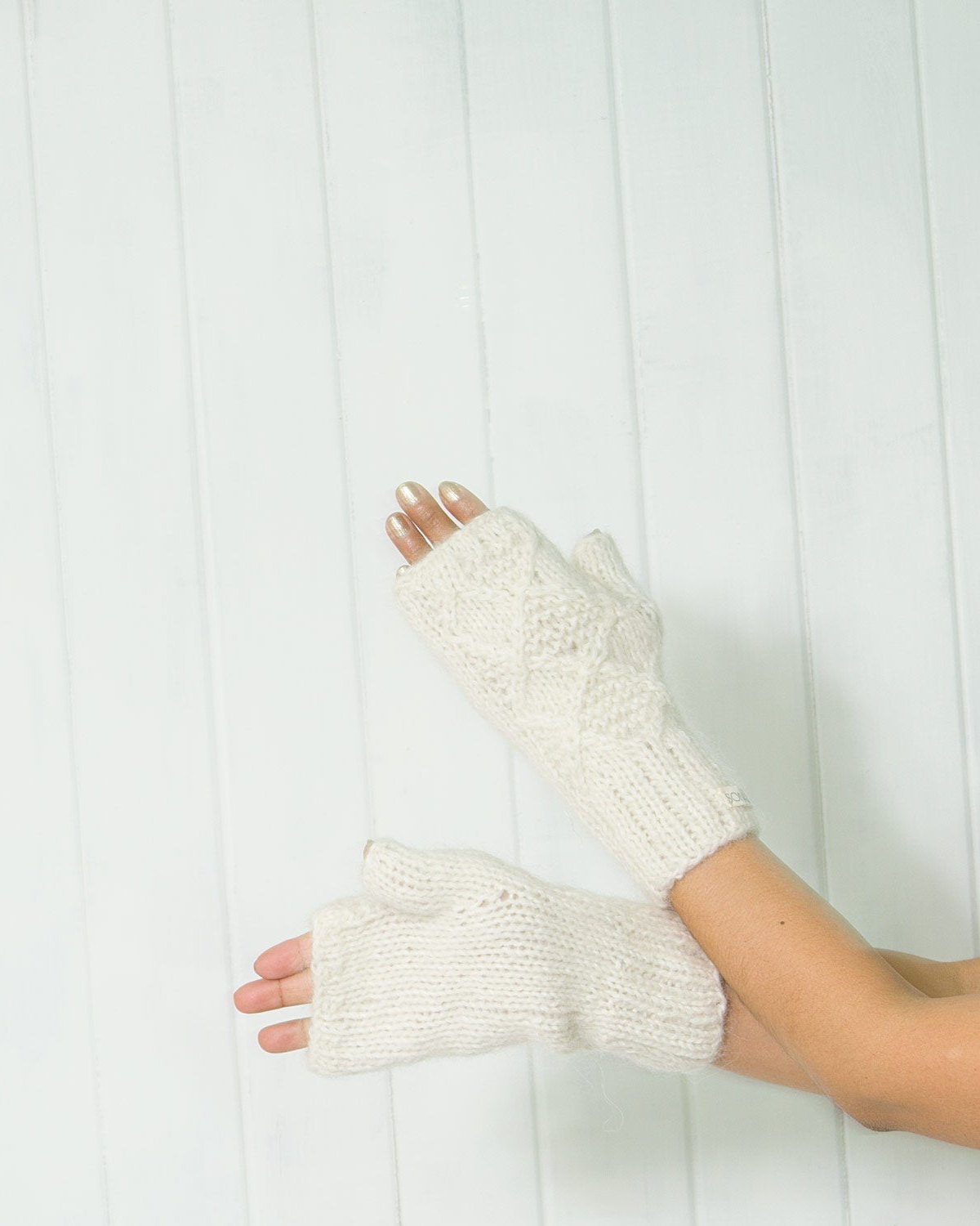 Mittens knit alpaca wool