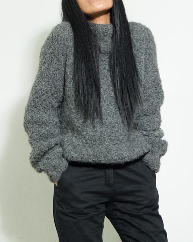TURTLENECK ALPACA WOOL SWEATER