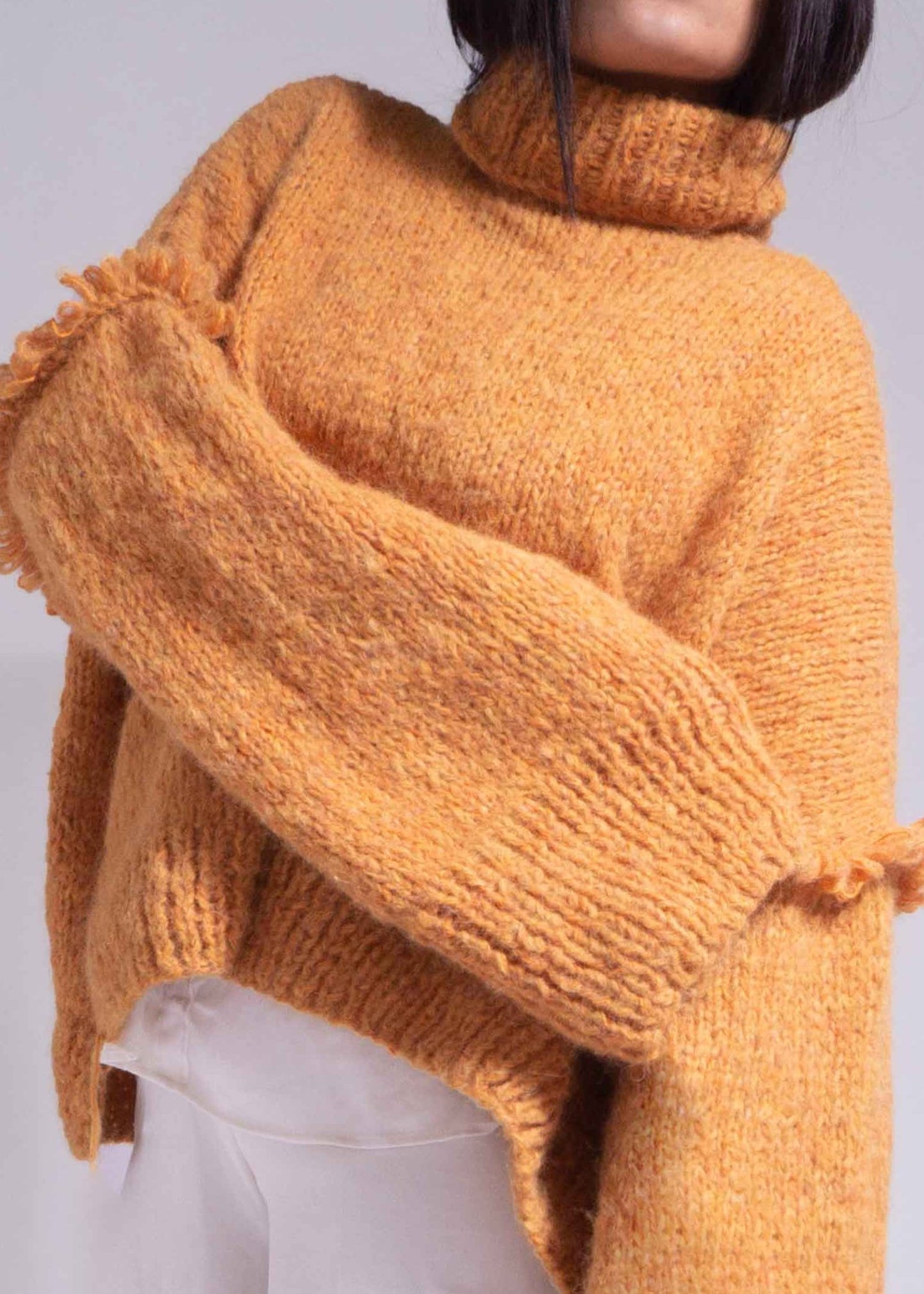 ALPACA TURTLENECK SWEATER - YELLOW
