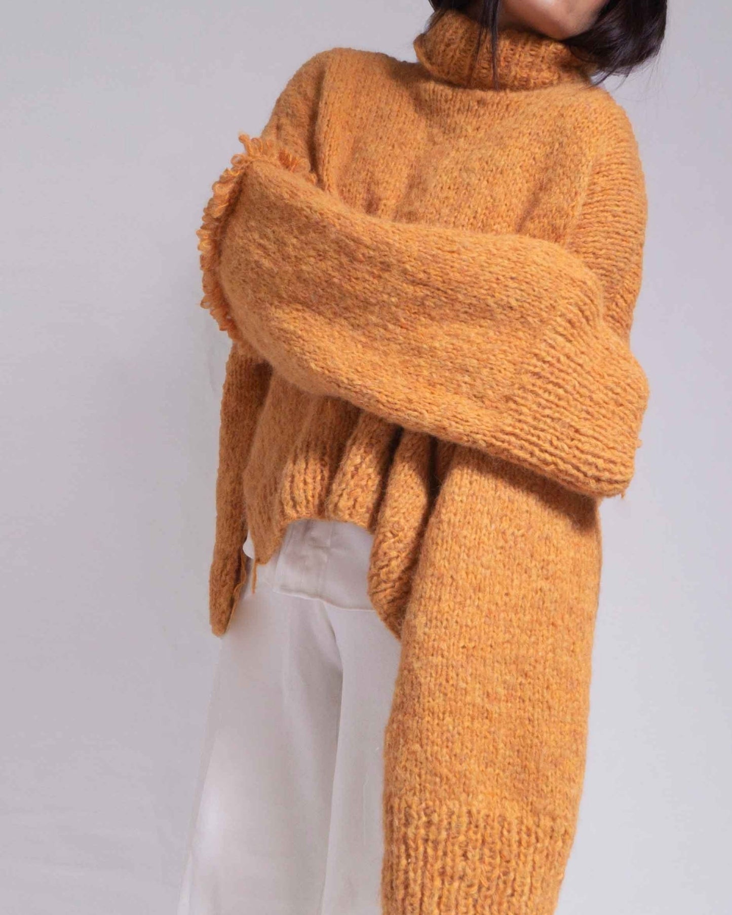 ALPACA TURTLENECK SWEATER - YELLOW