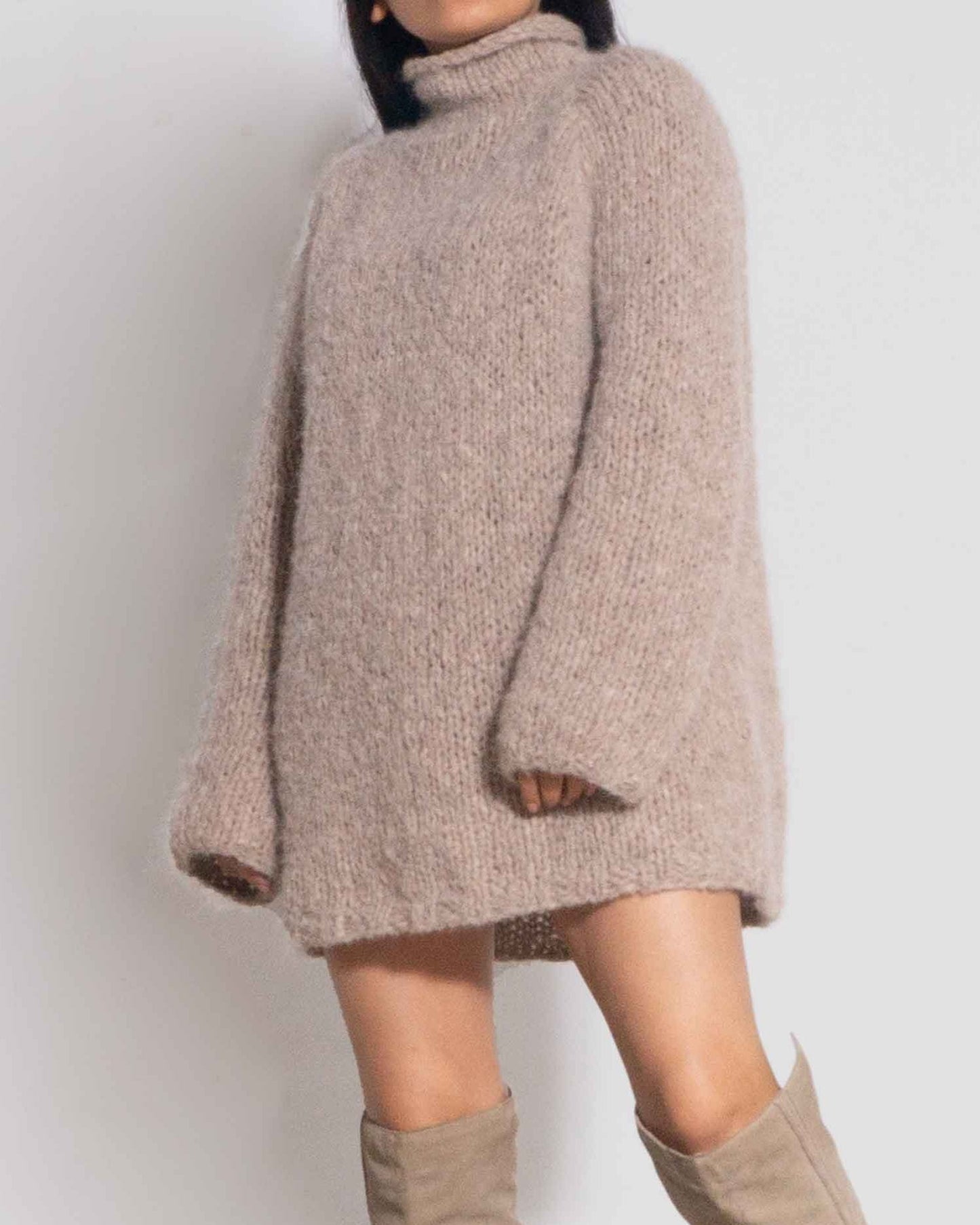 ALPACA CHUNKY SWEATER DRESS - LIGHT BROWN