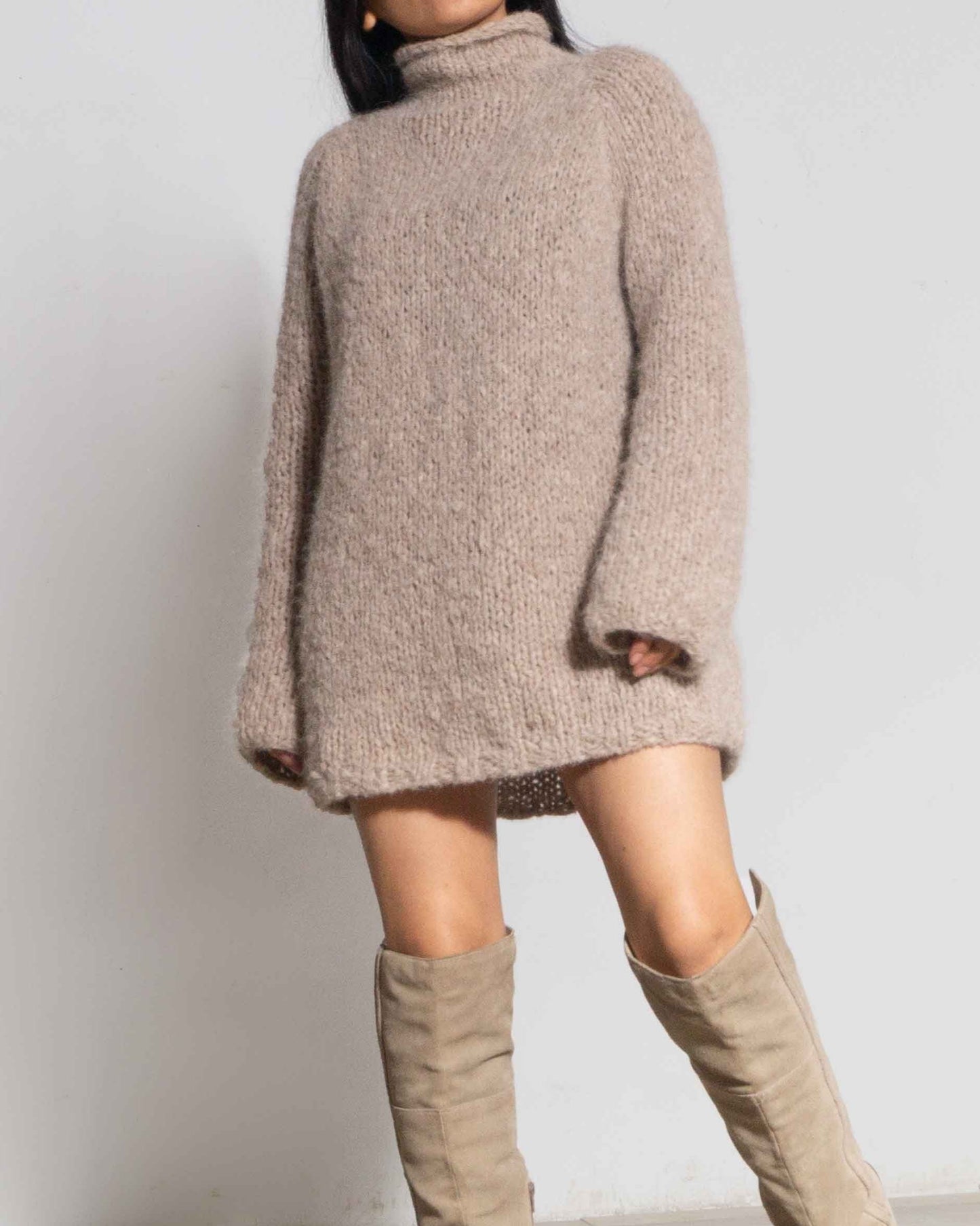 ALPACA CHUNKY SWEATER DRESS - LIGHT BROWN