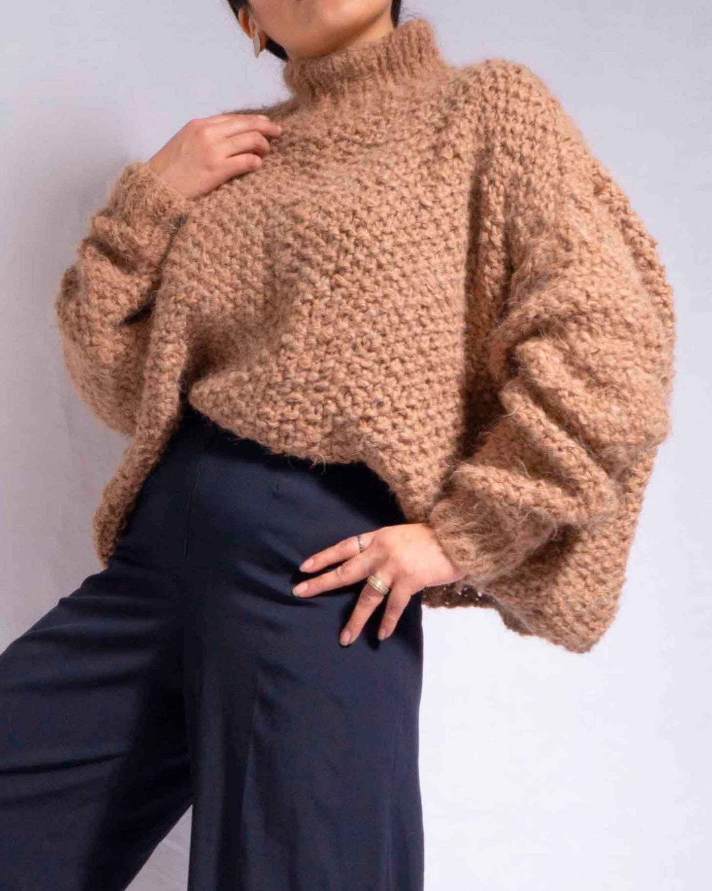 SURI ALPACA SWEATER WOMEN