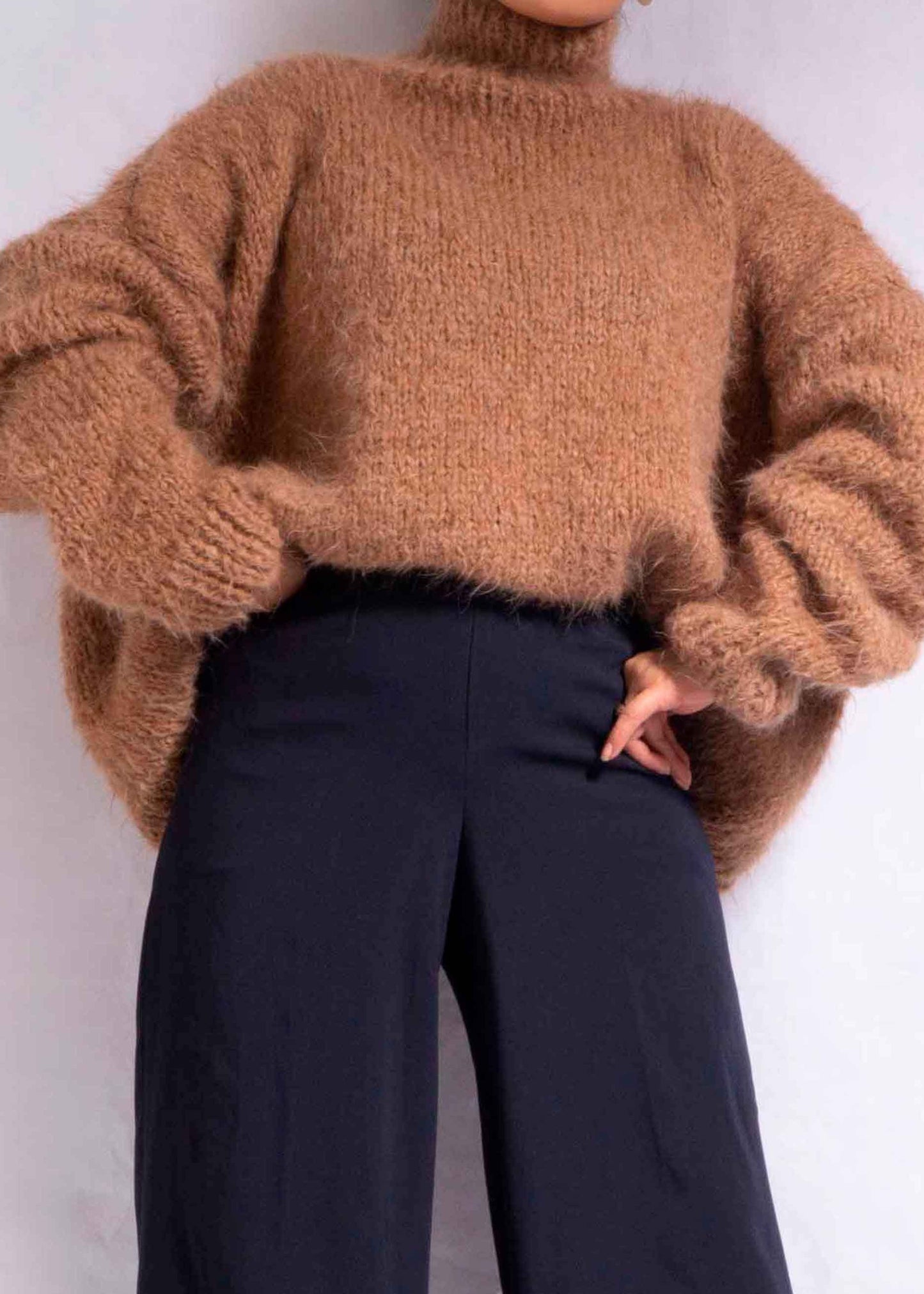 OVERSIZED ALPACA SWEATER - CAMEL