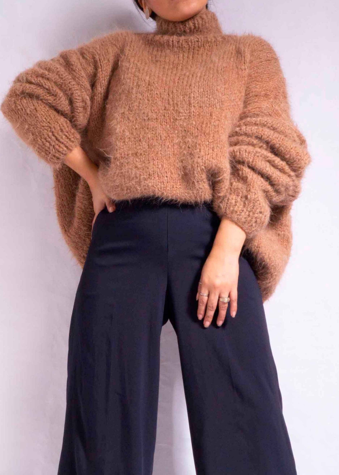 OVERSIZED ALPACA SWEATER - CAMEL