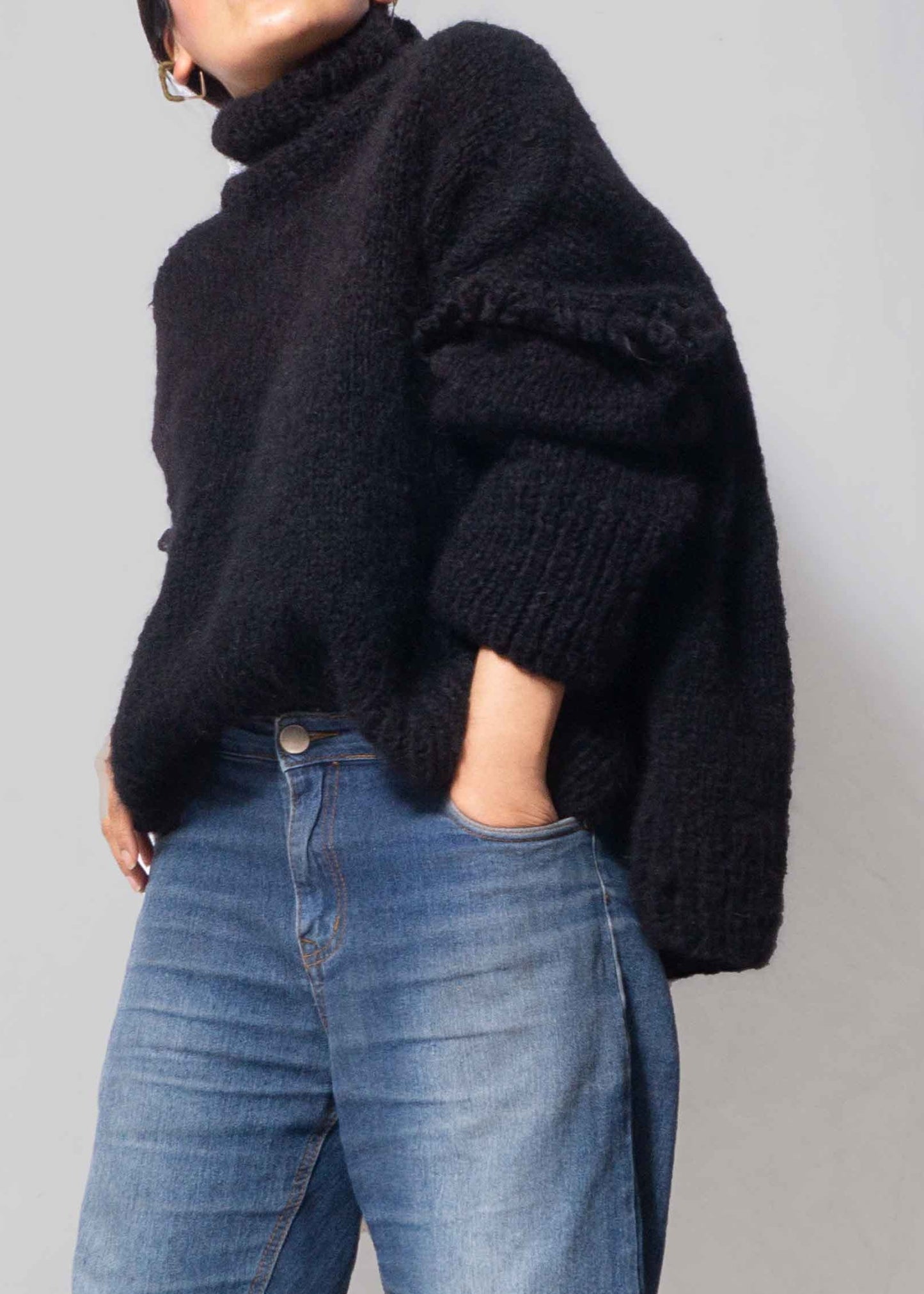 ALPACA PLUS SIZE OVERSIZED SWEATER - BLACK