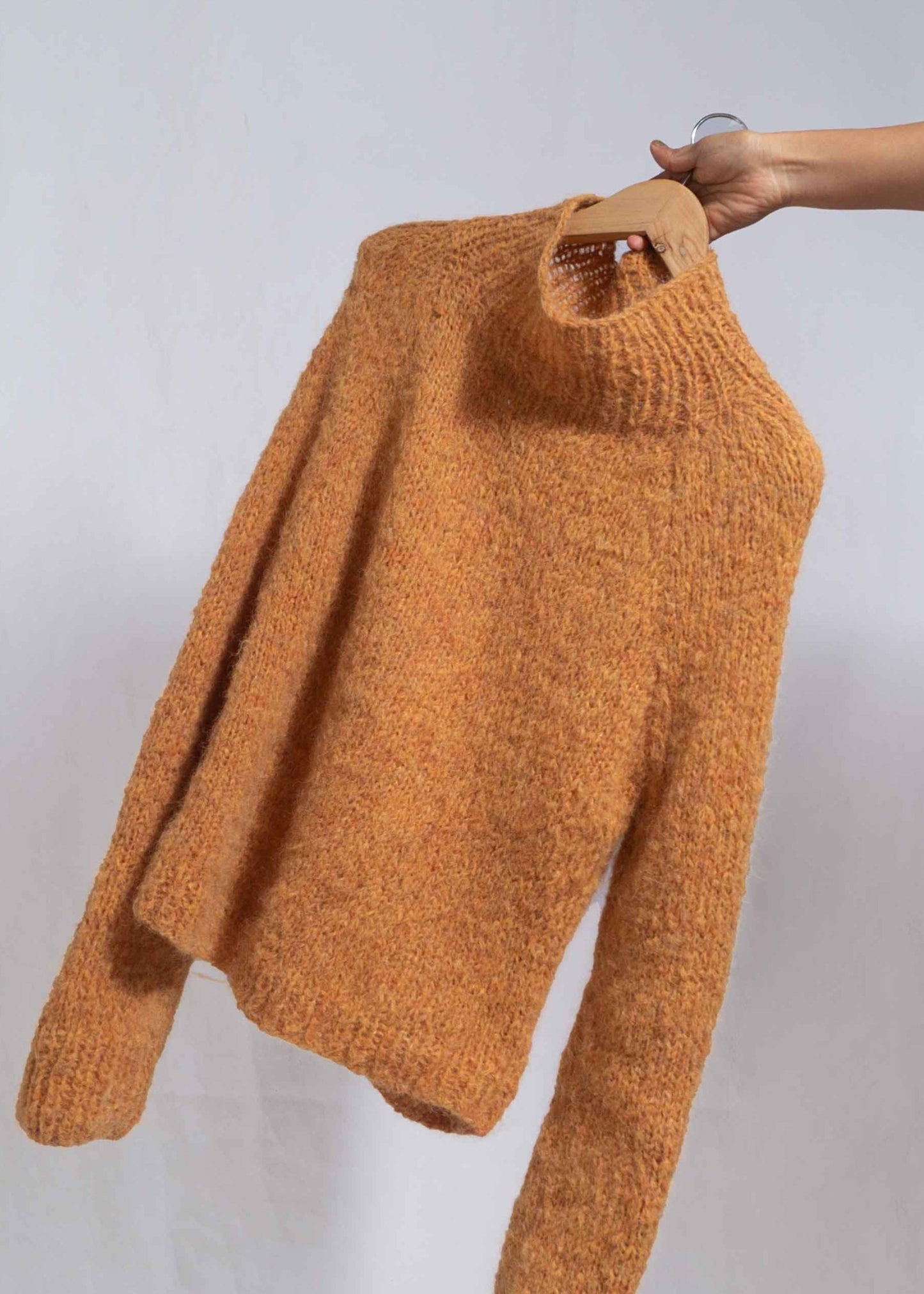 ALPACA SWEATER - YELLOW