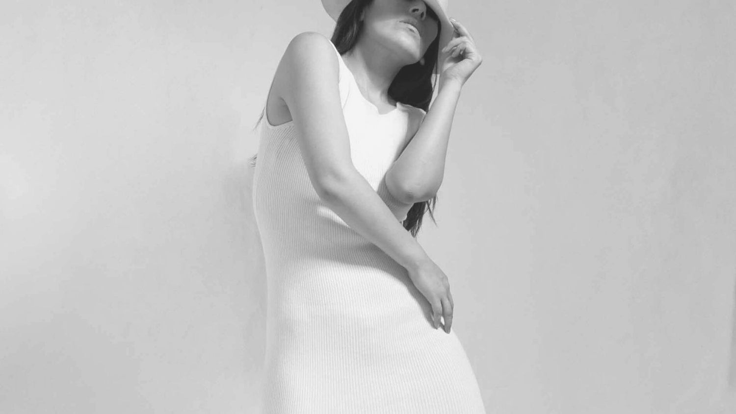 WOMEN'S DRESSES