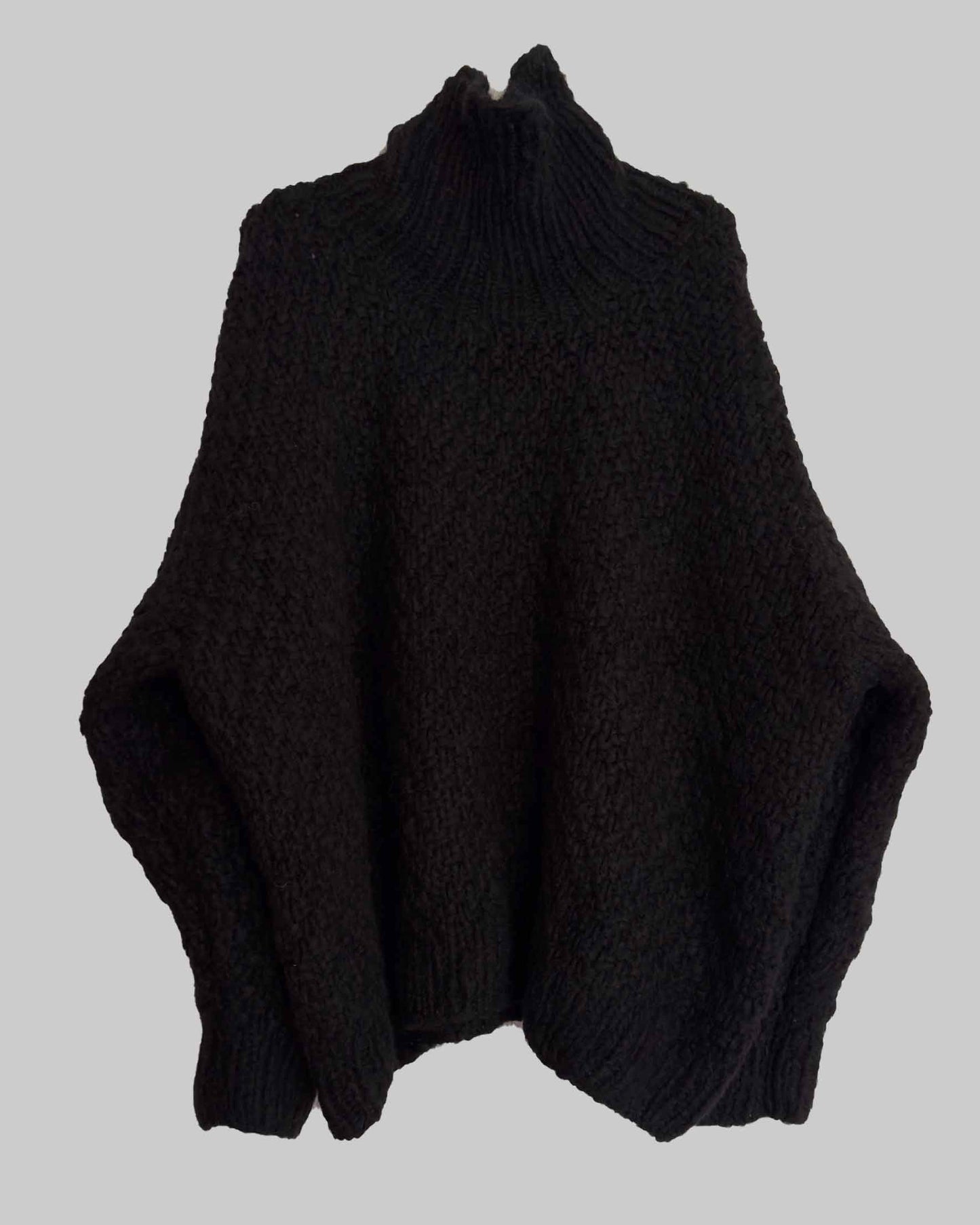 BLACK OVERSIZED ALPACA SWEATER – Sustainable Design