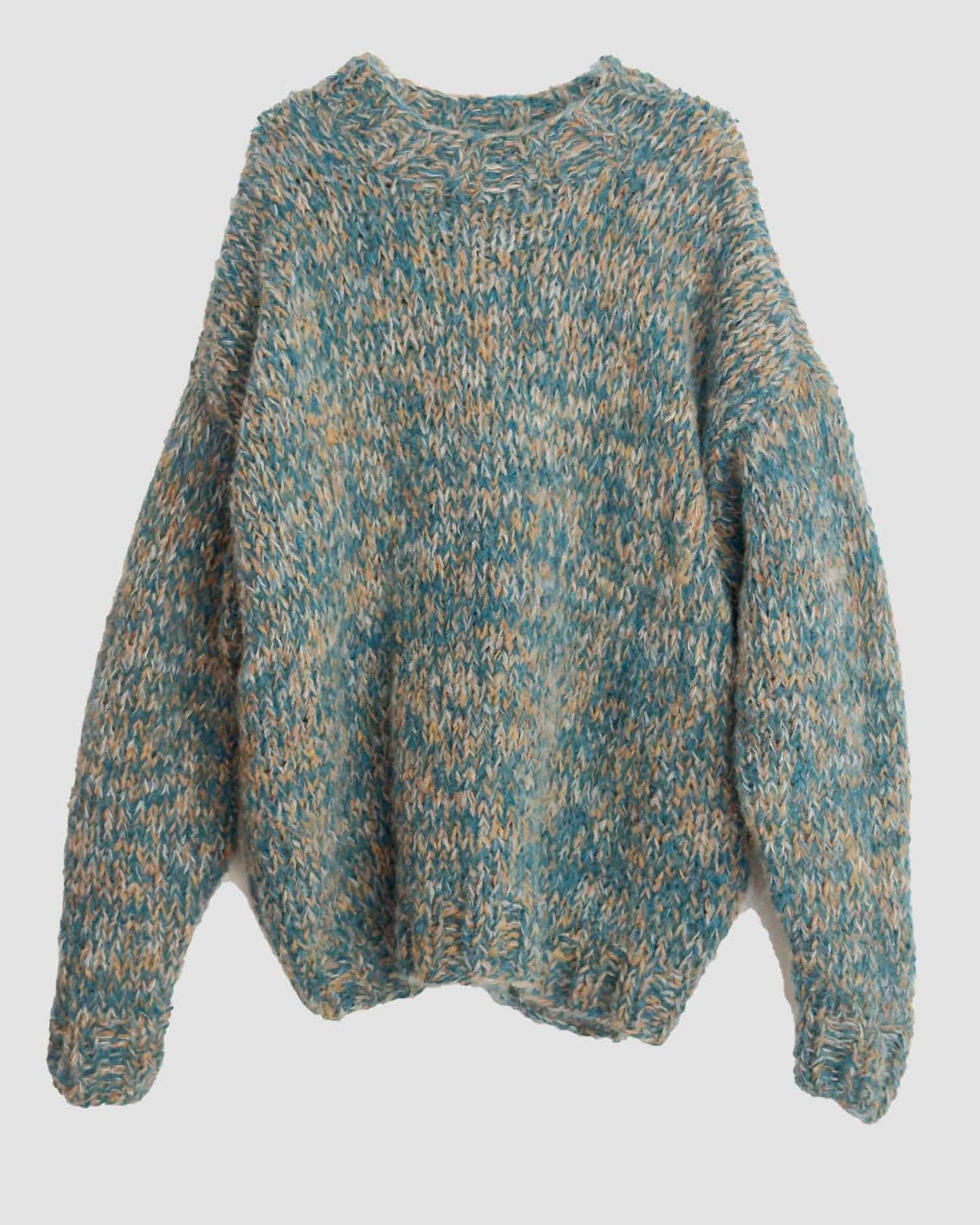 blue-oversized-alpaca-sweater-peru