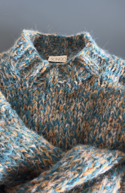 BLUE OVERSIZED ALPACA SWEATER – Handmade in Peru