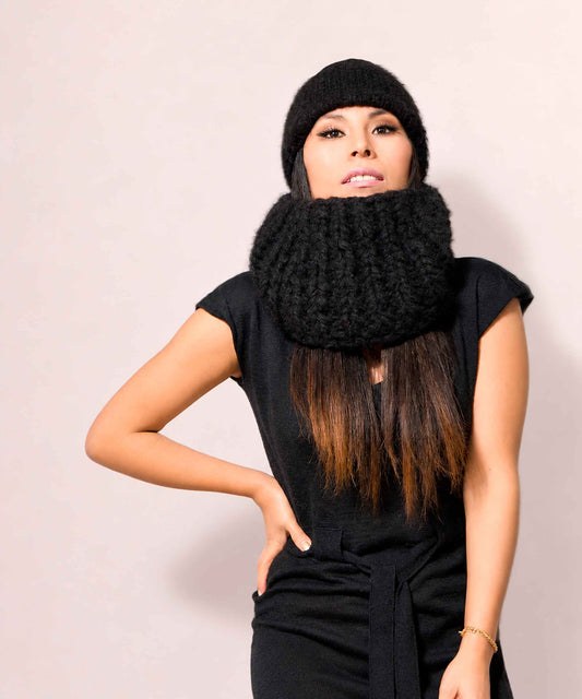 Chunky Alpaca Knit Scarf | Oversized Black Slouchy Scarf