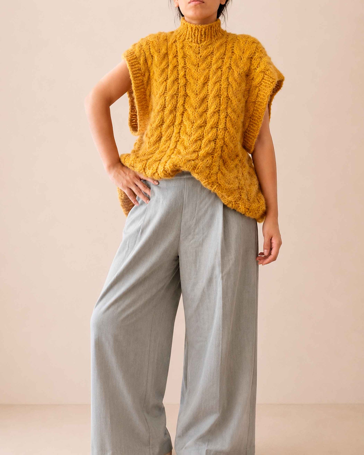 Chunky Knit Alpaca Turtleneck Sweater | SONQO Oversized Vest Pullover
