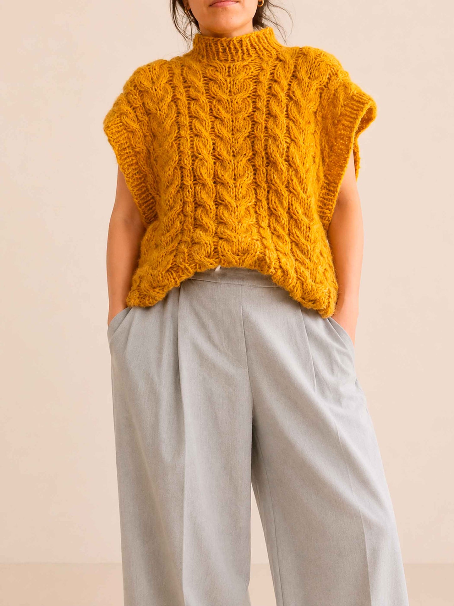 Chunky Knit Alpaca Turtleneck Sweater | SONQO Oversized Vest Pullover